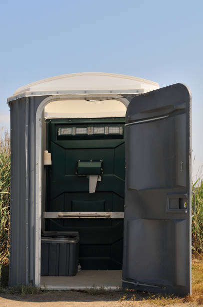 Best Porta potty delivery and setup  in Meadowood, PA